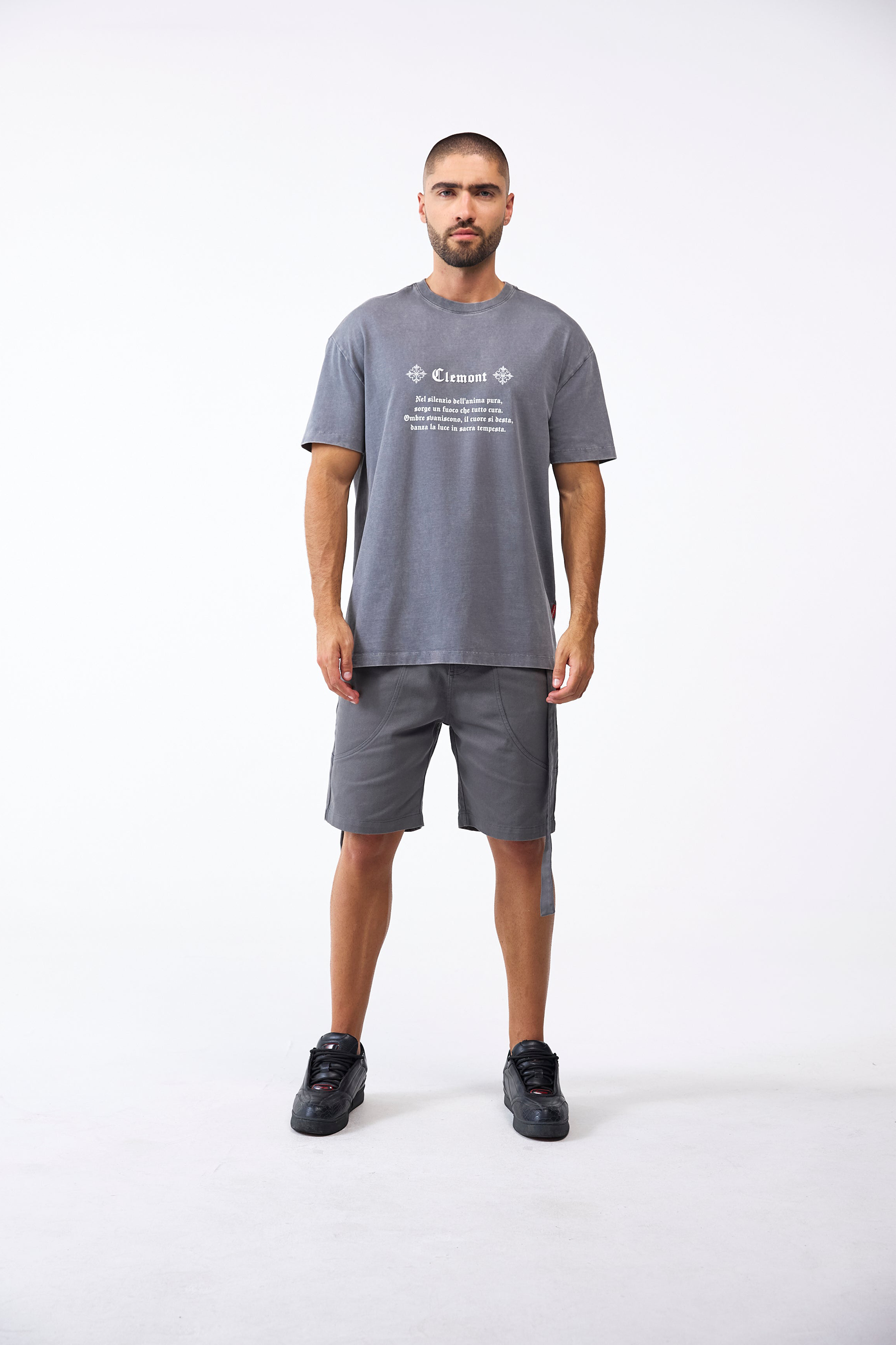 CAMISETA MASCULINO INQUIETANTE GRIS OSCURO CLEMONT