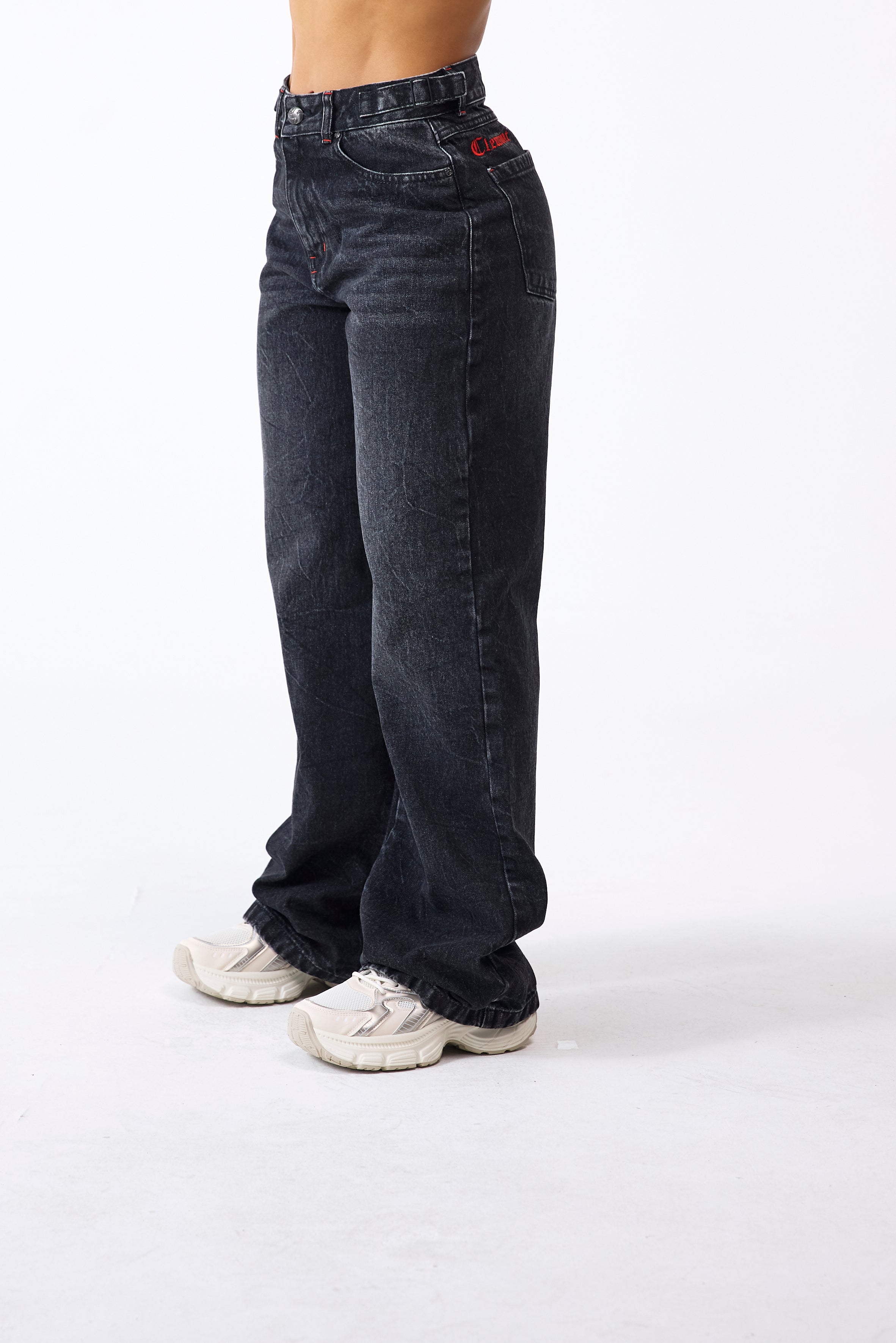 JEAN MUJER PRESAGIO NEGRO CLEMONT