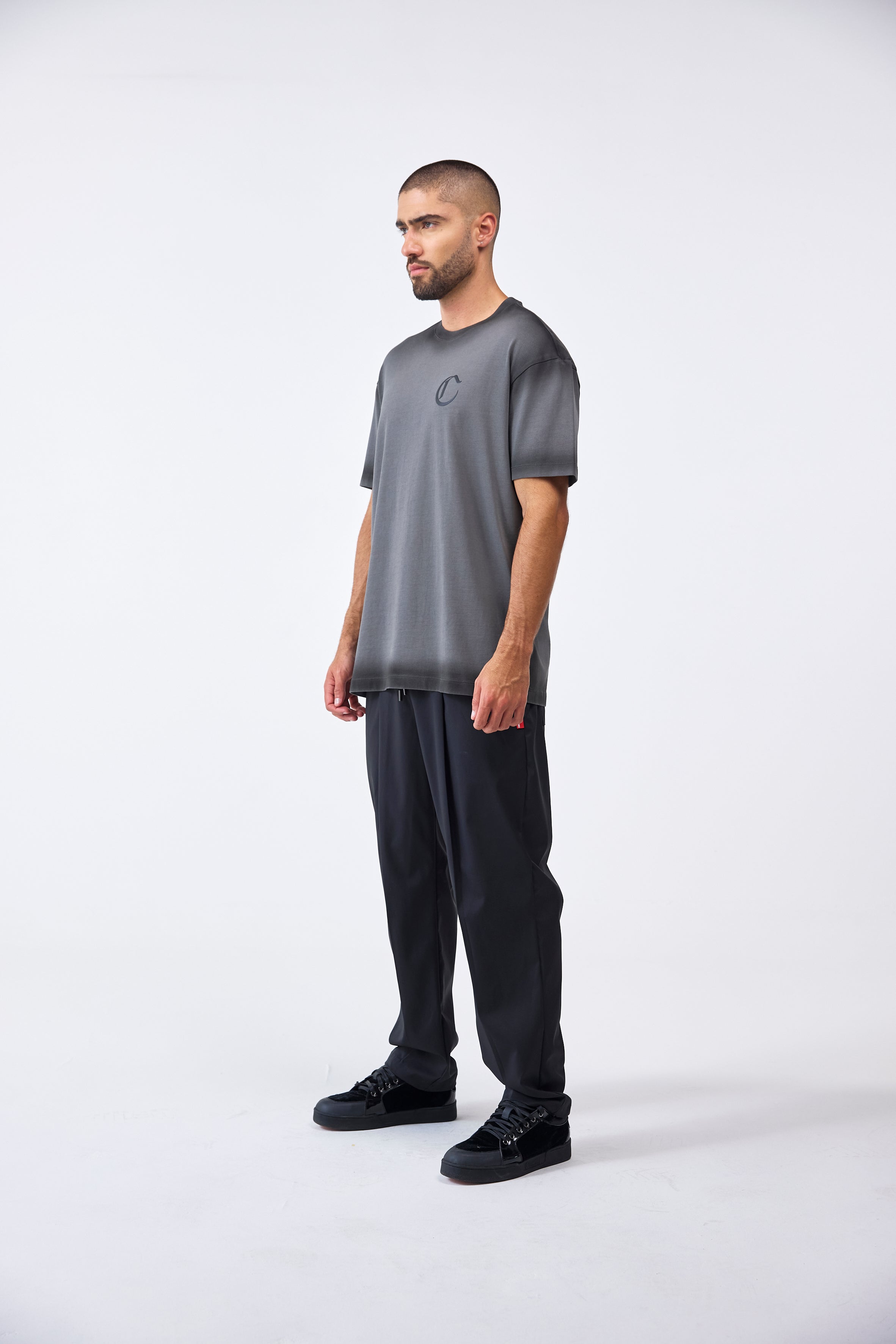 CAMISETA MASCULINO INTAGLIO GRIS OSCURO CLEMONT