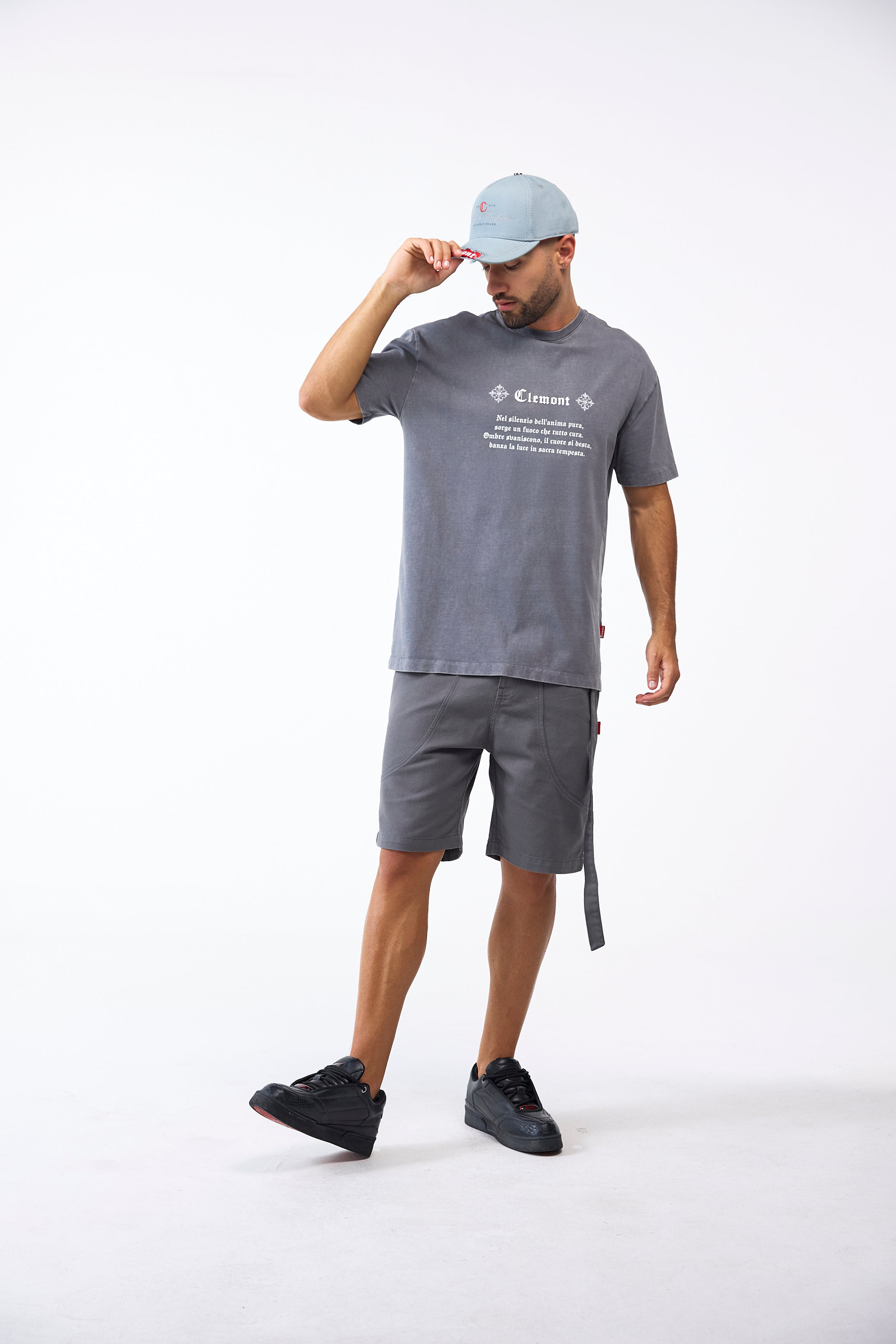 CAMISETA MASCULINO INQUIETANTE GRIS OSCURO CLEMONT